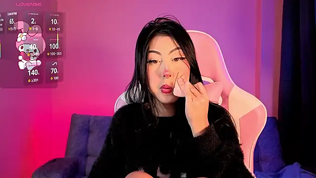 Snapshot of sharonbone chatting on 03/03/26, 05:02 sharonbone online show from 03/03/26, 05:02