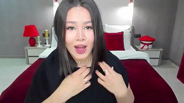 Brunette Charm online show from 04/05/26, 05:54