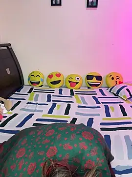 Cutie Seema online show from 01/14/26, 03:17