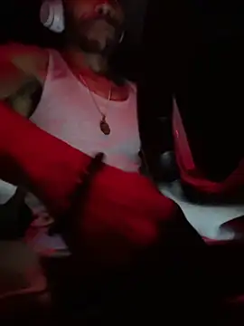 Snapshot of Pleasure_Overlord chatting on 02/18/26, 06:20 Pleasure Overlord online show from 02/18/26, 06:20