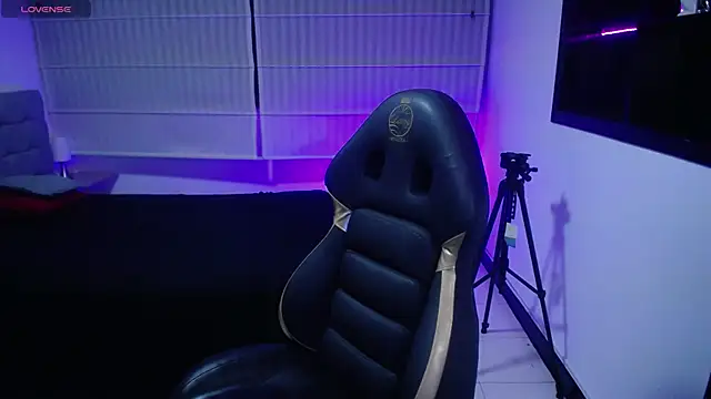 Kendall fox x online show from 12/15/25, 08:13