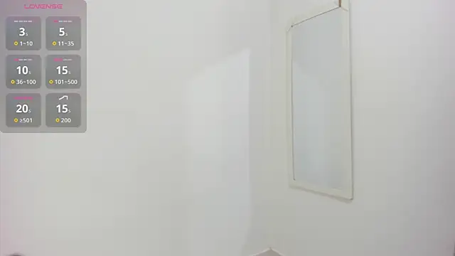 Sophia Moons  online show from 06/03/26, 05:51