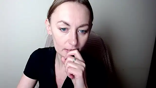 LiaSeass  online show from 01/16/26, 01:04