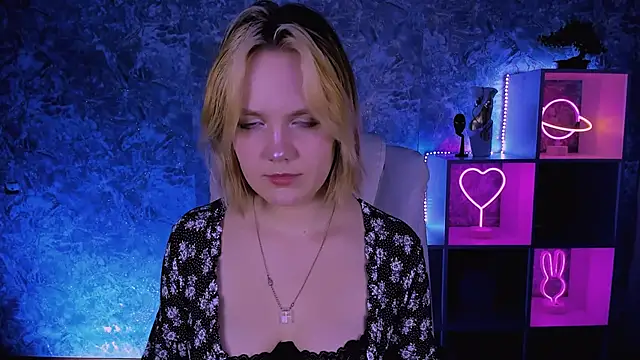 madeline doll online show from 03/02/26, 08:43