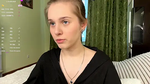 MiaBlanko online show from 01/06/26, 09:35