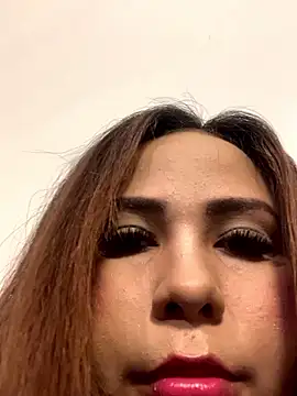 Lunara Vall online show from 02/26/26, 03:38