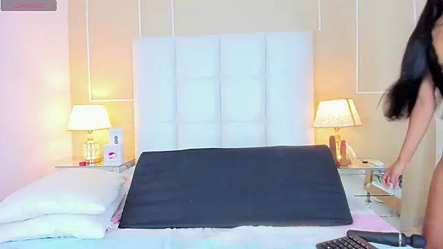 Dolly Dirty Squirrt online show from 01/09/26, 12:30