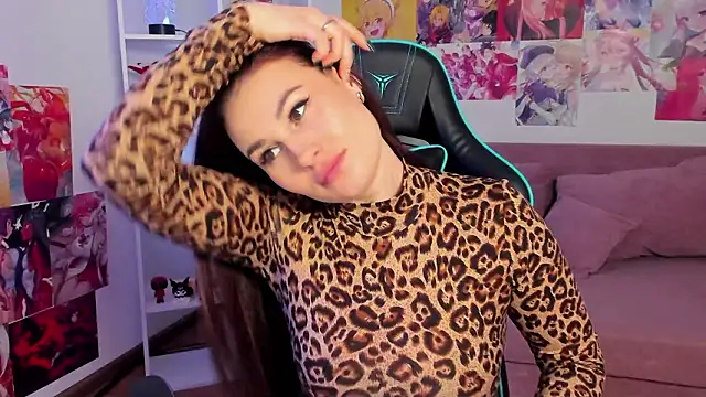 NoraFoxes online show from 02/03/26, 06:40