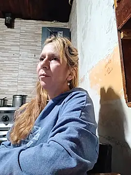 Snapshot of cari75 chatting on 07/16/26, 06:36 cari75 online show from 07/16/26, 06:36