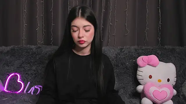 LisaColee online show from 06/14/26, 01:13