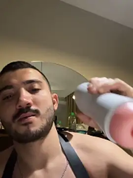 carloos593 online show from 12/22/25, 10:12