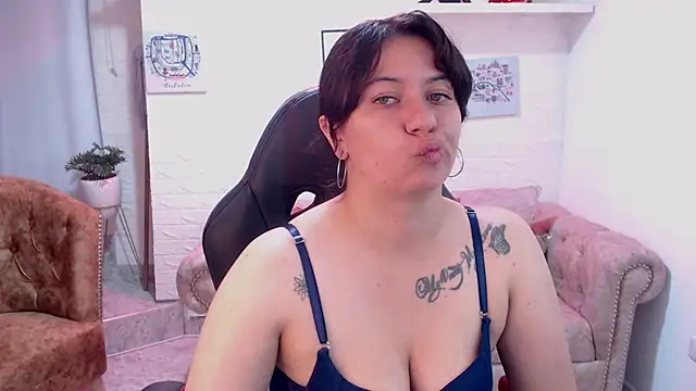 amanda rousee online show from 03/05/26, 03:13