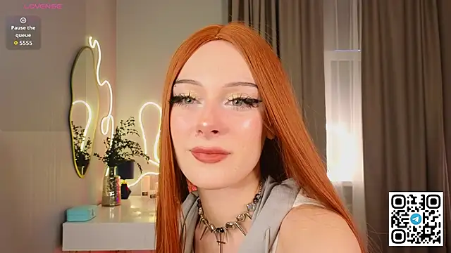 lunaramy online show from 12/19/25, 08:21