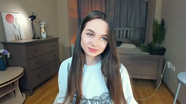 Snapshot of YvonneRobes chatting on 01/05/26, 07:28 YvonneRobes online show from 01/05/26, 07:28