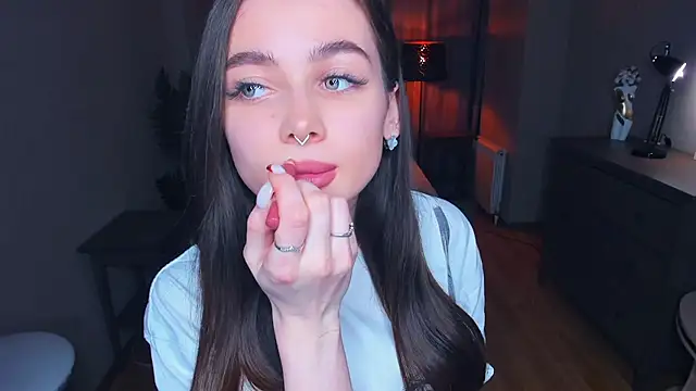 Snapshot of YvonneRobes chatting on 01/09/26, 07:37 YvonneRobes online show from 01/09/26, 07:37