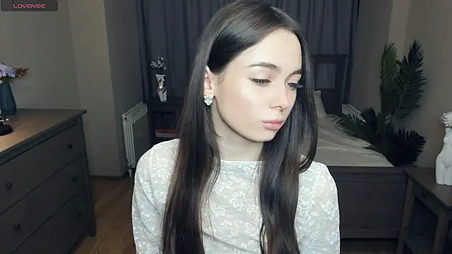 YvonneRobes online show from 02/23/26, 07:33