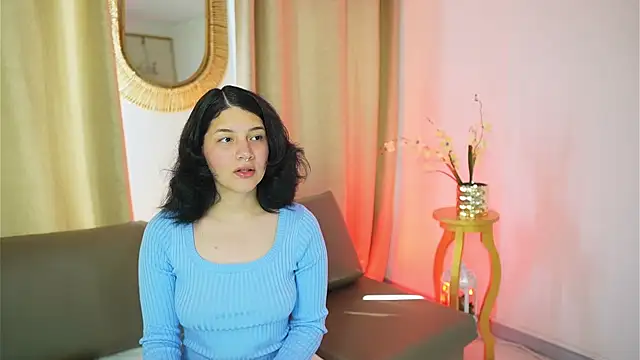 Snapshot of AlexiaClark7 chatting on 01/09/26, 07:37 AlexiaClark7 online show from 01/09/26, 07:37