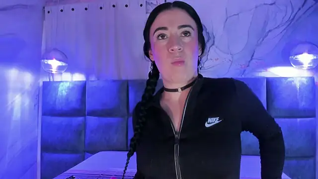 Victoria01  online show from 02/06/26, 03:11