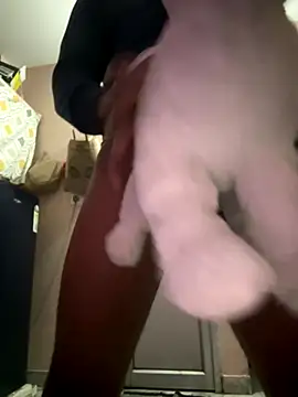 x143567 online show from 12/16/25, 05:56