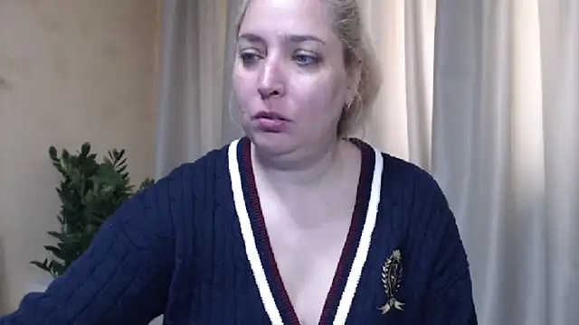 sweetpussy13 online show from 05/01/26, 05:34