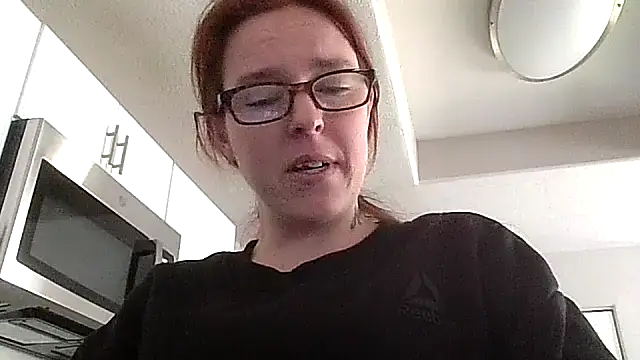 Snapshot of redremmi chatting on 02/28/26, 04:30 redremmi online show from 02/28/26, 04:30