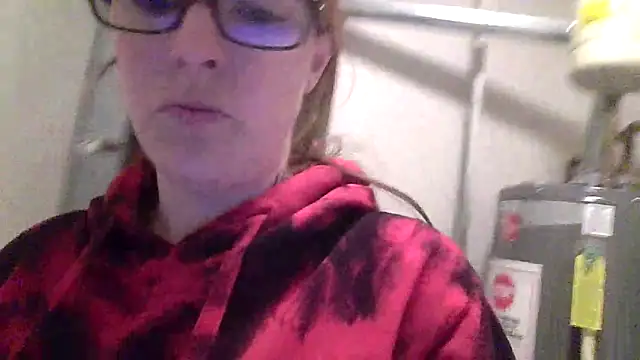 Snapshot of redremmi chatting on 03/01/26, 03:58 redremmi online show from 03/01/26, 03:58