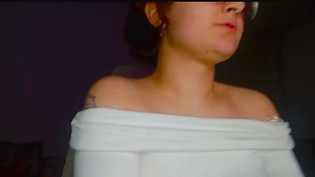 SonyaDew online show from 12/19/25, 01:01