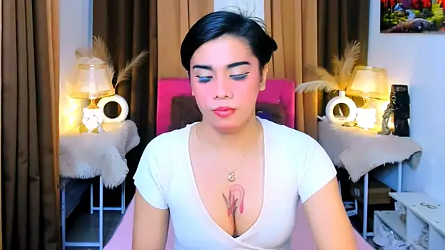 demsayhollywood555 online show from 12/18/25, 07:03