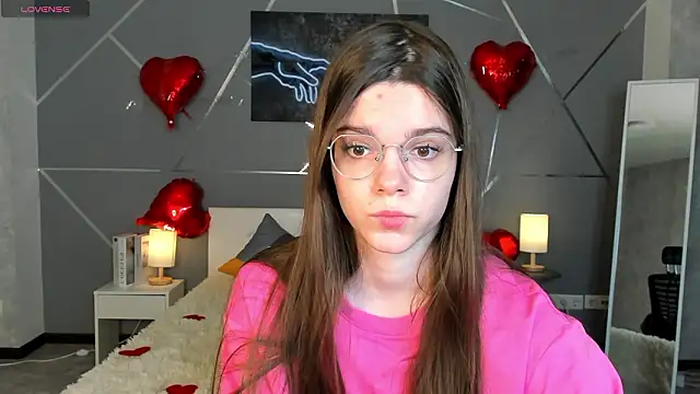 miss  evelyne online show from 02/13/26, 07:48