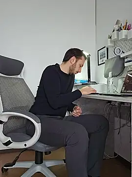 Snapshot of Lovebackground chatting on 02/27/26, 08:36 Lovebackground online show from 02/27/26, 08:36