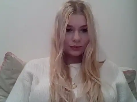 GeorginaLovely online show from 12/17/25, 03:40