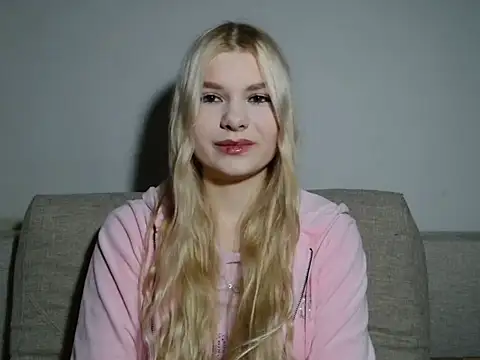 GeorginaLovely online show from 01/15/26, 04:11