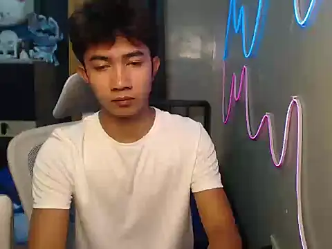 Snapshot of Ur_hottestjonny chatting on 06/21/26, 11:29 Ur hottestjonny online show from 06/21/26, 11:29