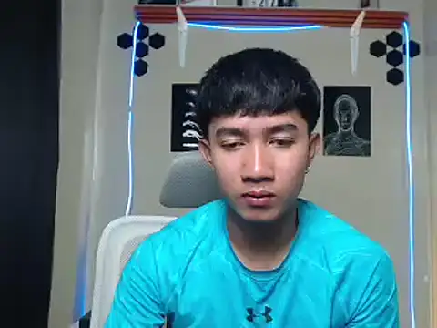 Snapshot of Ur_hottestjonny chatting on 07/28/26, 11:17 Ur hottestjonny online show from 07/28/26, 11:17