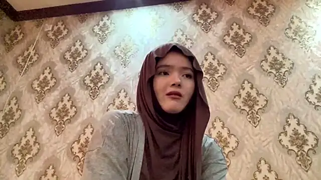 Katepleaurxo online show from 04/21/26, 05:25