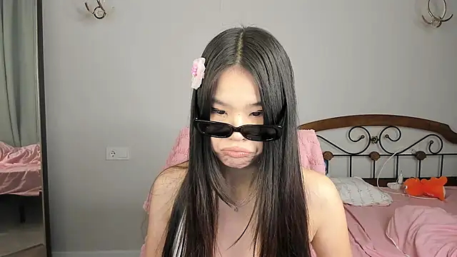 amiya cute online show from 02/15/26, 03:31