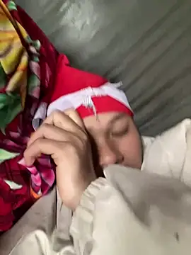 Snapshot of Nika-be chatting on 01/11/26, 03:33 Nika-be online show from 01/11/26, 03:33