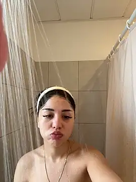 SilkyMira online show from 02/04/26, 10:32