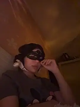 SilkyMira online show from 03/28/26, 09:14