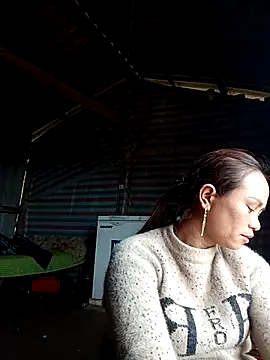 ngaytho004 online show from 02/15/26, 05:48