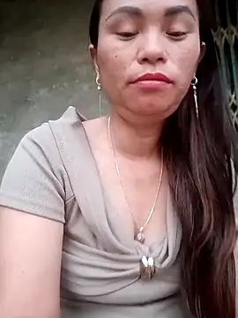 Snapshot of ngaytho004 chatting on 05/14/26, 10:27 ngaytho004 online show from 05/14/26, 10:27