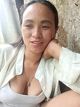 Snapshot of ngaytho004 chatting on 05/20/26, 03:24 ngaytho004 online show from 05/20/26, 03:24