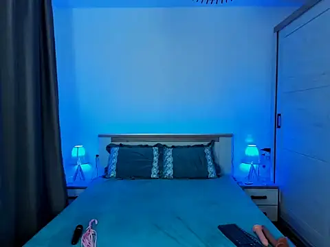 Snapshot of MistressKarla1 chatting on 12/15/25, 09:19 MistressKarla1 online show from 12/15/25, 09:19