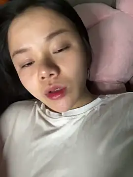 leo-kitty online show from 12/22/25, 02:36