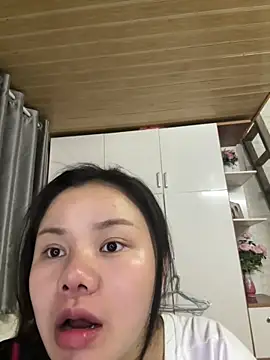 leo-kitty online show from 04/04/26, 01:19