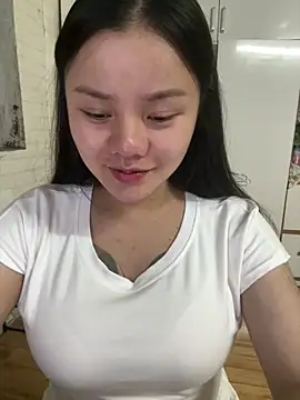 leo-kitty online show from 04/14/26, 02:56