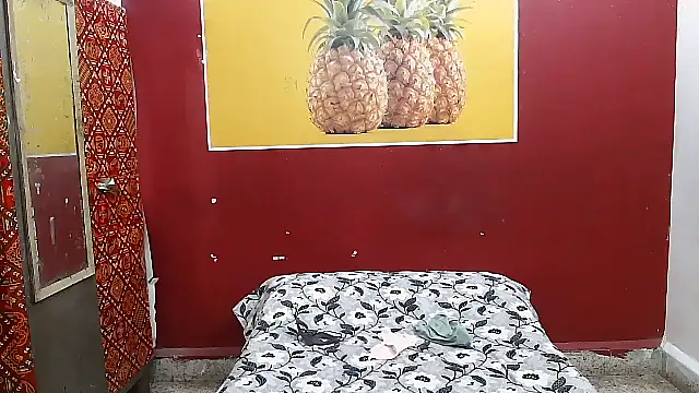 Lovelycouple25 online show from 04/05/26, 06:21