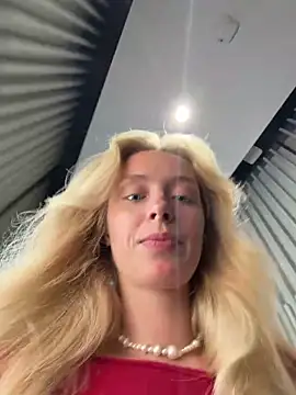 SunnyShiney online show from 04/01/26, 01:41