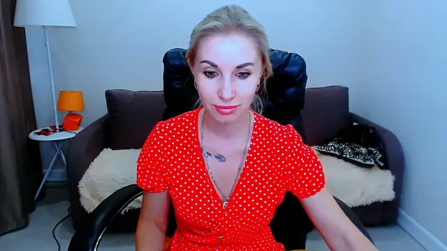 Hanna--Sweet online show from 07/10/26, 04:09