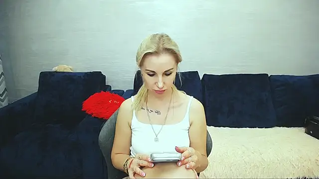Hanna--Sweet online show from 07/12/26, 10:06